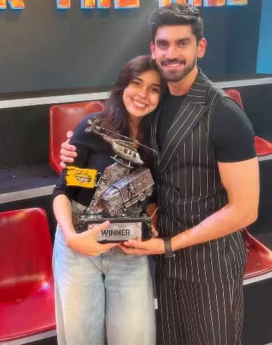 खतरों के खिलाड़ी 15 जीते अविनाश मिश्रा, दोस्त ईशा सिंह ने कहा-कुछ जीतें होती हैं बहुत पर्सनल खतरों के खिलाड़ी 15 जीते अविनाश मिश्रा, दोस्त ईशा सिंह ने कहा-कुछ जीतें होती हैं बहुत पर्सनल