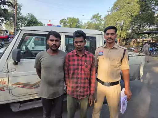 SECL खदान से 200 लीटर डीजल चोरी, 2 आरोपी गिरफ्तार SECL खदान से 200 लीटर डीजल चोरी, 2 आरोपी गिरफ्तार