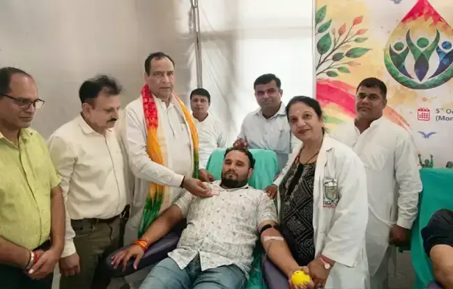 रक्तदान से बचाई जा सकती है किसी की जिंदगी: बड़ौली रक्तदान से बचाई जा सकती है किसी की जिंदगी: बड़ौली