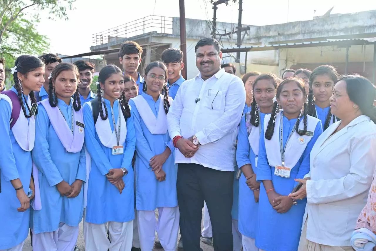 स्वामी आत्मानंद स्कूल सेलूद में बनेगा साइकिल स्टैंड, बाउंड्रीवाल और वॉलीबॉल ग्राउंड स्वामी आत्मानंद स्कूल सेलूद में बनेगा साइकिल स्टैंड, बाउंड्रीवाल और वॉलीबॉल ग्राउंड