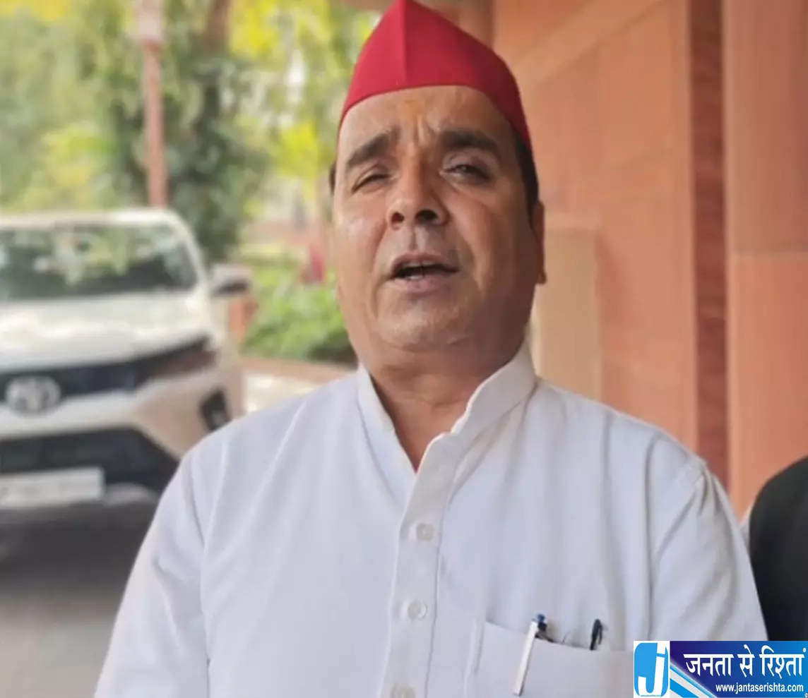 सीट शेयरिंग पर कांग्रेस को धर्मेंद्र यादव की दो टूक मीडिया में न रखें मांग सीट शेयरिंग पर कांग्रेस को धर्मेंद्र यादव की दो टूक मीडिया में न रखें मांग