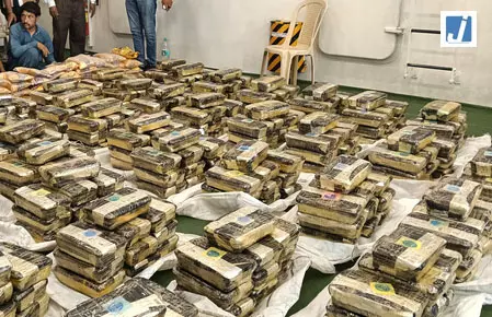 ड्रग्स पर बड़ी कार्रवाई, 100 मामलों में जब्त 32.39 करोड़ के नशीले पदार्थ नष्ट ड्रग्स पर बड़ी कार्रवाई, 100 मामलों में जब्त 32.39 करोड़ के नशीले पदार्थ नष्ट