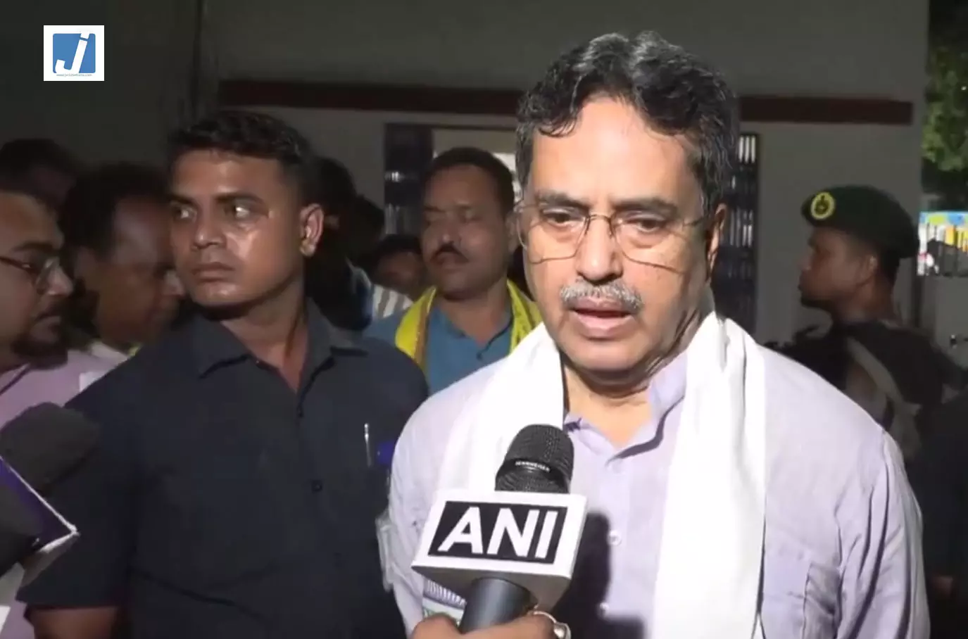 VC चुनाव के नतीजों पर CM माणिक साहा बोले- जैसा सोचा था, वैसा ही आ रहा रिजल्ट VC चुनाव के नतीजों पर CM माणिक साहा बोले- जैसा सोचा था, वैसा ही आ रहा रिजल्ट