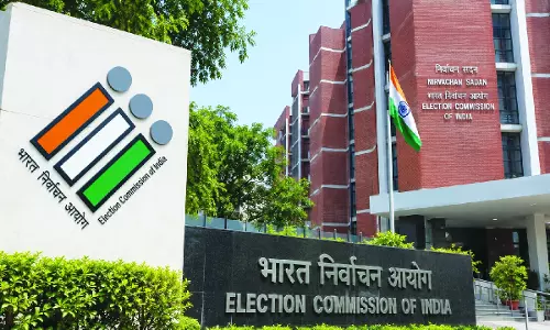 चुनाव आयोग: भरोसे का सवाल चुनाव आयोग: भरोसे का सवाल