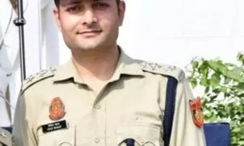दिल्ली सरकार की सफाई, विवेक भगत को नहीं मिली पदोन्नति दिल्ली सरकार की सफाई, विवेक भगत को नहीं मिली पदोन्नति