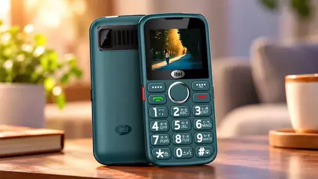 बुजुर्गों के लिए ₹1499 का खास फोन, SOS दबाते ही परिवार को जाएगा अलर्ट