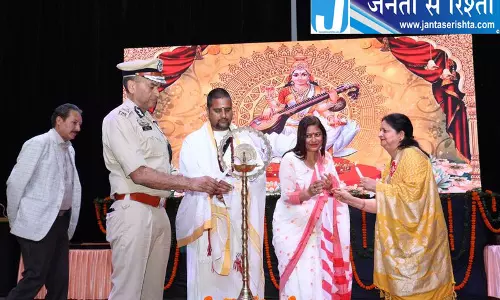 बच्चों पर रखें नजर, नशे से बचाव को लेकर DGP की अपील बच्चों पर रखें नजर, नशे से बचाव को लेकर DGP की अपील
