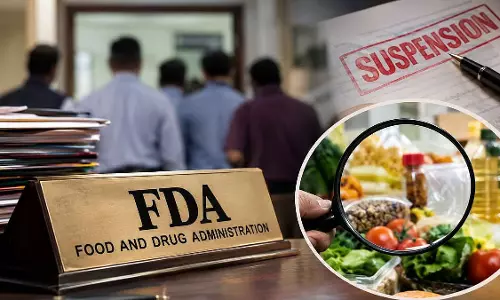 त्योहारी सीजन में महाराष्ट्र FDA की सख्ती, 8 फूड आउटलेट्स पर कार्रवाई त्योहारी सीजन में महाराष्ट्र FDA की सख्ती, 8 फूड आउटलेट्स पर कार्रवाई