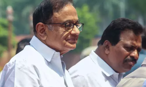 चिदंबरम ने सीजेआई के फॉर्म-6 स्पष्टीकरण का हवाला देते हुए सीईसी पर साधा निशाना चिदंबरम ने सीजेआई के फॉर्म-6 स्पष्टीकरण का हवाला देते हुए सीईसी पर साधा निशाना