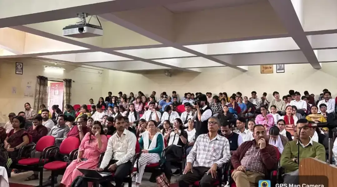 मानसिक स्वास्थ्य के प्रति छात्र-छात्राओं को किया जागरूक मानसिक स्वास्थ्य के प्रति छात्र-छात्राओं को किया जागरूक