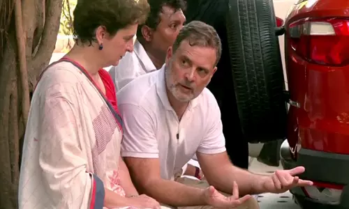 राहुल प्रियंका से गृह मंत्रालय के संपर्क की खबर फर्जी PIB ने किया खंडन राहुल प्रियंका से गृह मंत्रालय के संपर्क की खबर फर्जी PIB ने किया खंडन