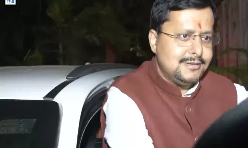 एकदिवसीय दौरे पर पटना पहुंचे नितिन नवीन एकदिवसीय दौरे पर पटना पहुंचे नितिन नवीन