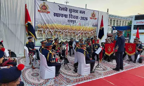 42वें स्थापना दिवस के उपलक्ष्य में आर पी एफ बैंड की संगीतमय प्रस्तुति, कल तेलीबांधा में आयोजन 42वें स्थापना दिवस के उपलक्ष्य में आर पी एफ बैंड की संगीतमय प्रस्तुति, कल तेलीबांधा में आयोजन