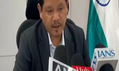 मेघालय में कैबिनेट फेरबदल की अटकलों पर संगमा ने लगाया विराम मेघालय में कैबिनेट फेरबदल की अटकलों पर संगमा ने लगाया विराम