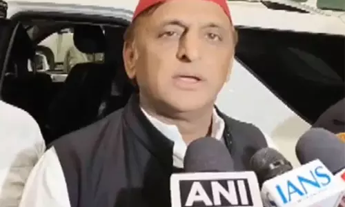 अखिलेश यादव ने चुनाव आयोग की कार्यप्रणाली पर उठाए सवाल