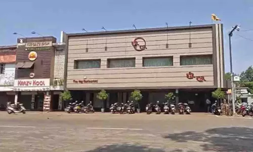होटल के बाथरूम में मिला स्पाइ कैमरा, स्टाफ पर शक, पुलिस जांच में जुटी होटल के बाथरूम में मिला स्पाइ कैमरा, स्टाफ पर शक, पुलिस जांच में जुटी