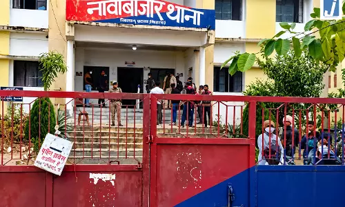 संदिग्ध परिस्थितियों में गोली लगने से युवक की मौत, घर से पिस्तौल बरामद संदिग्ध परिस्थितियों में गोली लगने से युवक की मौत, घर से पिस्तौल बरामद
