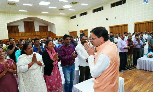 धामी सरकार में चारधाम यात्रा ने रचा नया कीर्तिमान, श्रद्धालुओं की संख्या 56.18 लाख के पार धामी सरकार में चारधाम यात्रा ने रचा नया कीर्तिमान, श्रद्धालुओं की संख्या 56.18 लाख के पार