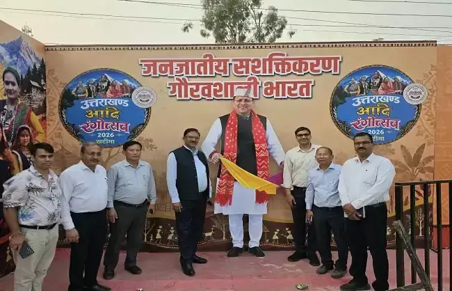यूपीसीएल एमडी ने अधिकारियों से बिजली व्यवस्था का लिया जायजा यूपीसीएल एमडी ने अधिकारियों से बिजली व्यवस्था का लिया जायजा