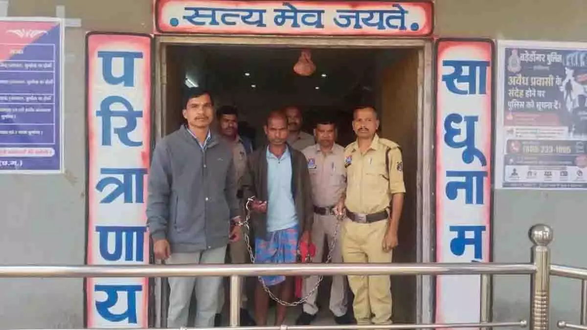 मोहपाल सरपंच हत्याकांड में शिक्षक समेत दो और गिरफ्तार मोहपाल सरपंच हत्याकांड में शिक्षक समेत दो और गिरफ्तार