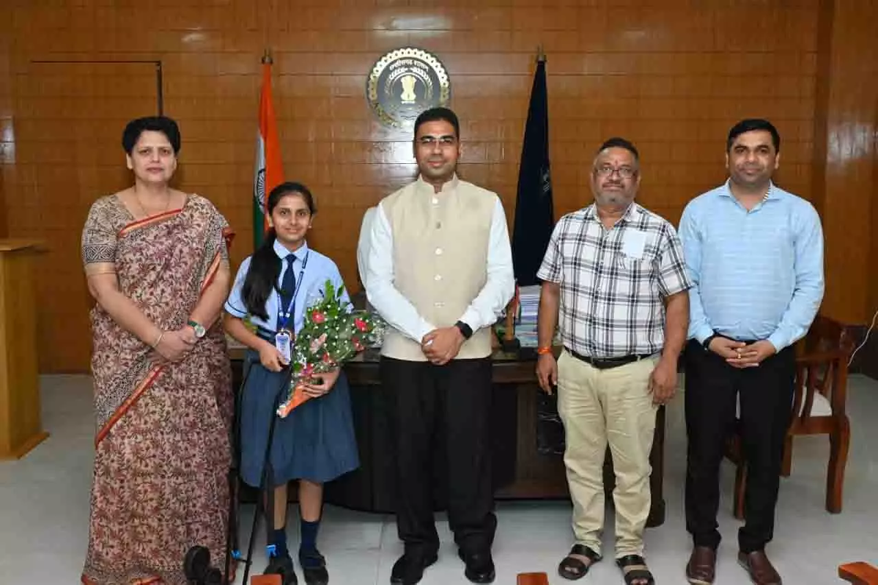 इंस्पायर अवार्ड प्रतियोगिता के लिये समृद्धि शर्मा का चयन, कलेक्टर कुलदीप शर्मा ने दी शुभकामनायें इंस्पायर अवार्ड प्रतियोगिता के लिये समृद्धि शर्मा का चयन, कलेक्टर कुलदीप शर्मा ने दी शुभकामनायें