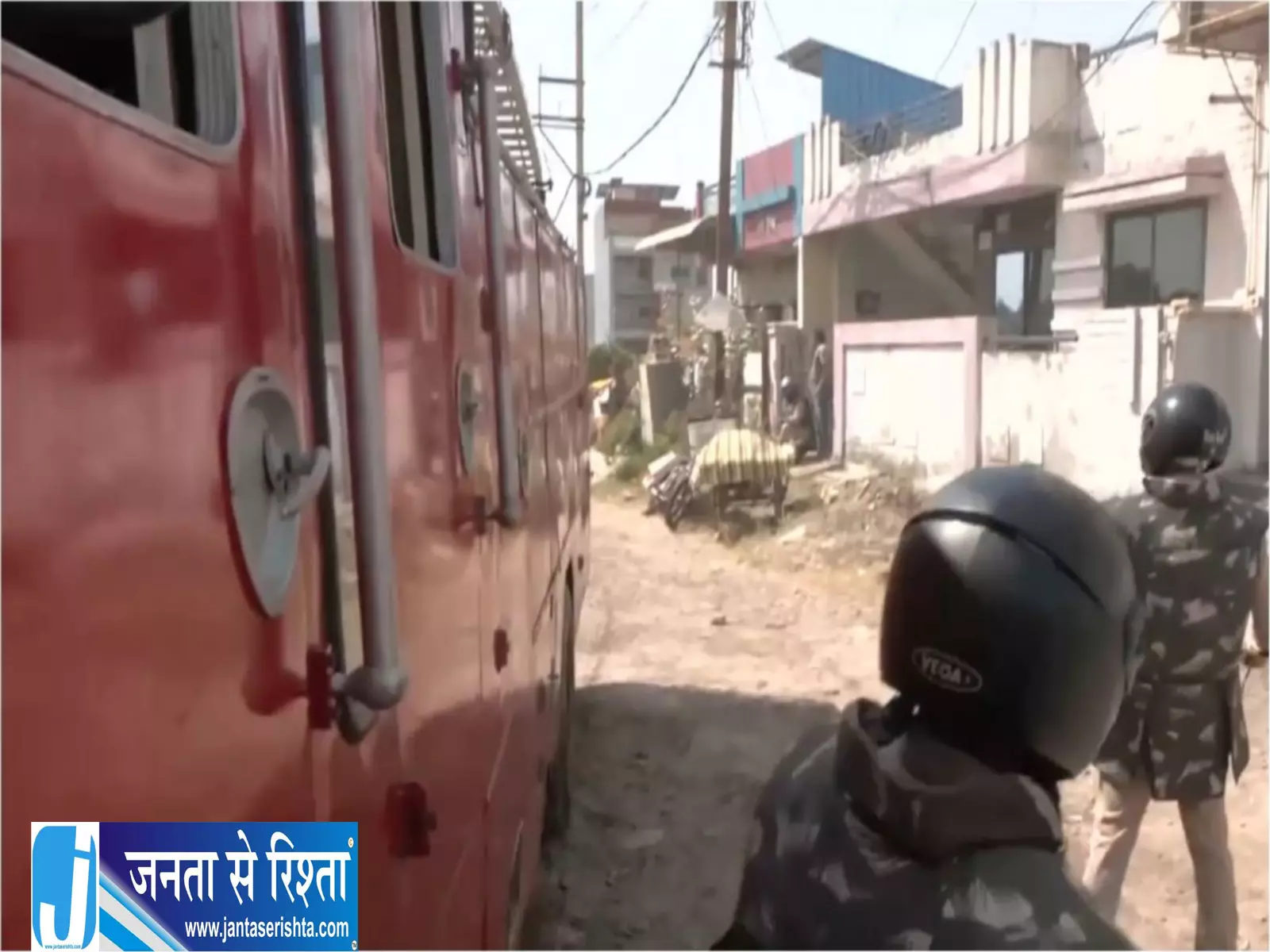 इंदौर में अतिक्रमण कार्रवाई के बाद पथराव कई लोग हिरासत में इंदौर में अतिक्रमण कार्रवाई के बाद पथराव कई लोग हिरासत में