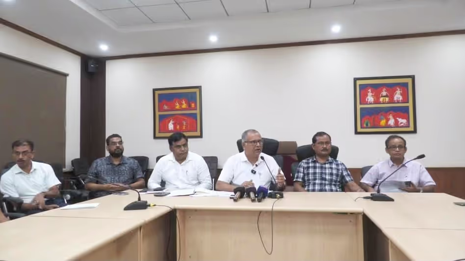 PGSU चुनाव: आरोपों पर यूनिवर्सिटी का जवाब, अफवाहों को किया खारिज PGSU चुनाव: आरोपों पर यूनिवर्सिटी का जवाब, अफवाहों को किया खारिज