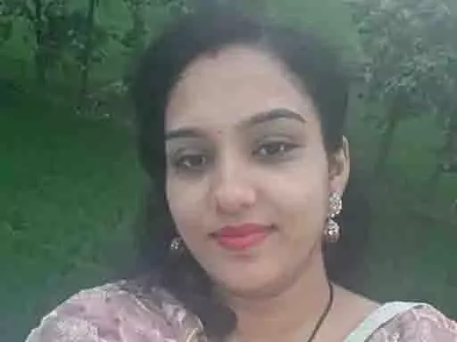 बच्चे को ट्यूशन छोड़ने निकली महिला लापता, तीन दिन बाद भी सुराग नहीं बच्चे को ट्यूशन छोड़ने निकली महिला लापता, तीन दिन बाद भी सुराग नहीं
