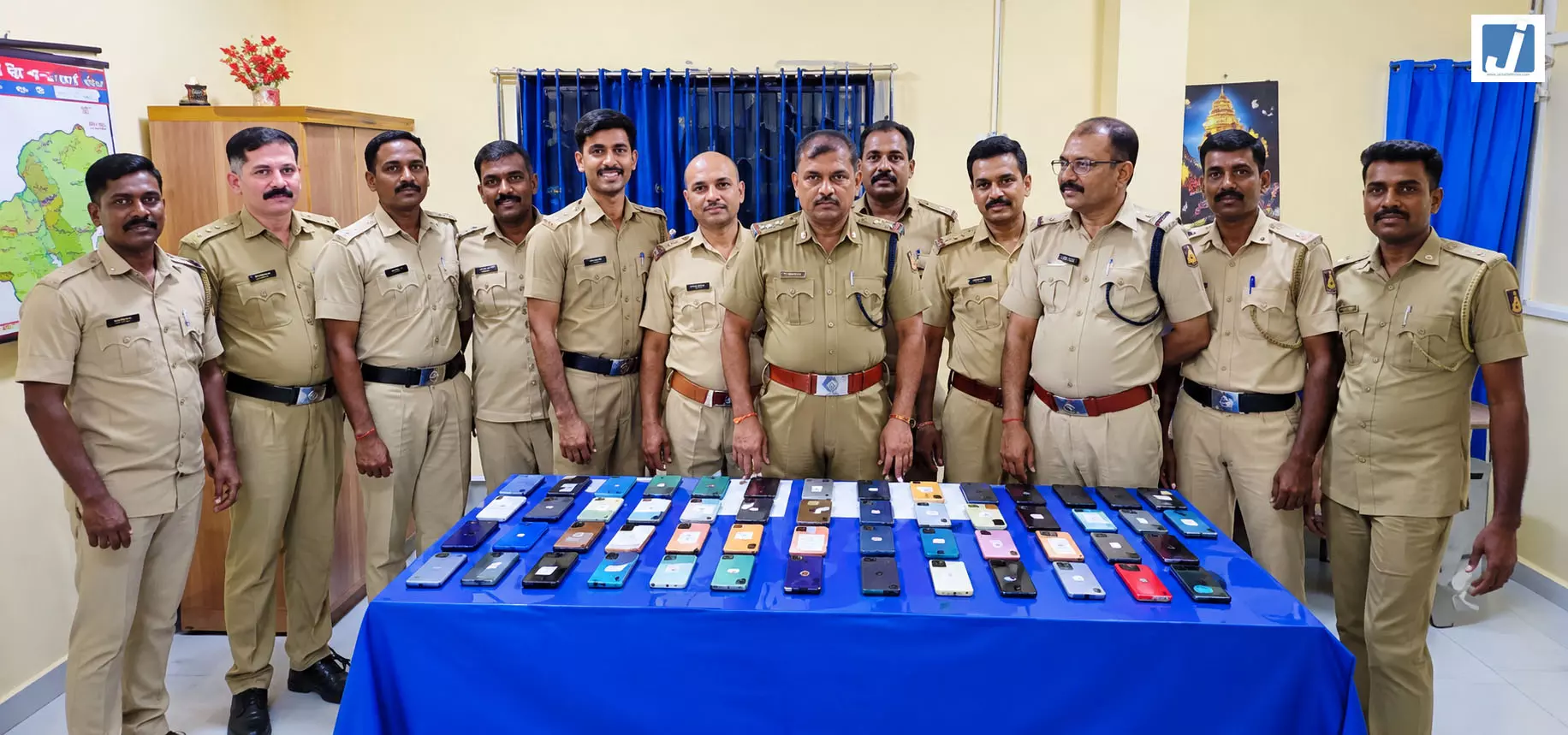 अय्यप्पा भक्तों के 70 से ज्यादा खोए मोबाइल बरामद अय्यप्पा भक्तों के 70 से ज्यादा खोए मोबाइल बरामद