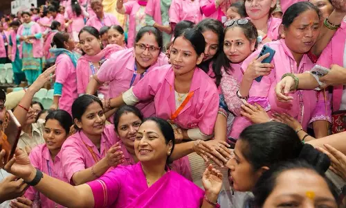 दिल्ली में आशा कार्यकर्ताओं का प्रोत्साहन दोगुना