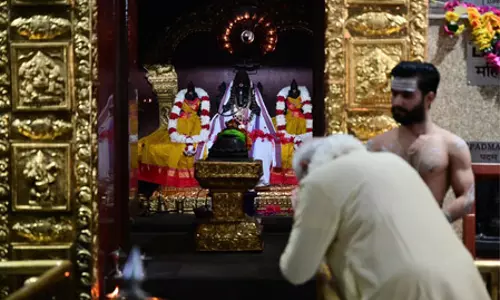 जनसेवा के 25 वर्ष: पीएम मोदी ने दिल्ली के श्री विनायक मंदिर में की पूजा-अर्चना, लिया भगवान गणेश का आशीर्वाद