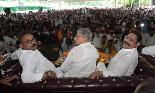 अनंत सिंह को मनाने में ललन सिंह को आधी कामयाबी, नीरज कुमार पर अब नहीं देंगे बयान अनंत सिंह को मनाने में ललन सिंह को आधी कामयाबी, नीरज कुमार पर अब नहीं देंगे बयान