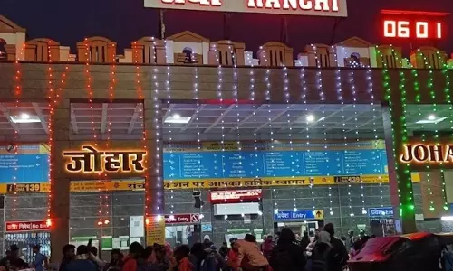 रांची और हटिया स्टेशन पर बढ़ेगा यात्री दबाव, रोजाना संख्या 1.15 लाख तक पहुंचने का अनुमान रांची और हटिया स्टेशन पर बढ़ेगा यात्री दबाव, रोजाना संख्या 1.15 लाख तक पहुंचने का अनुमान
