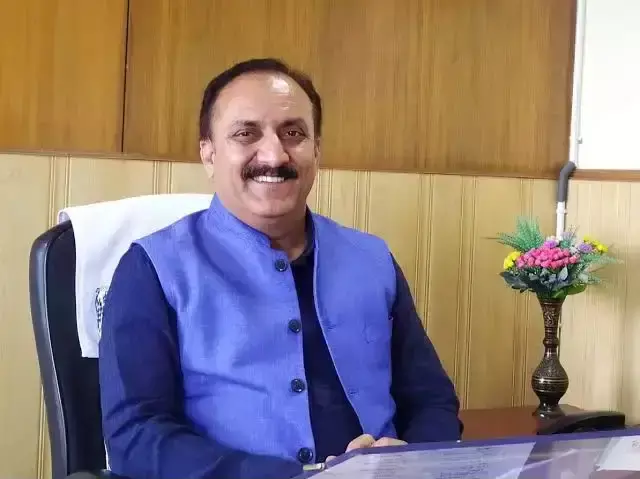 सुक्खू सरकार पर ऋतु नेगी से भेदभाव का आरोप