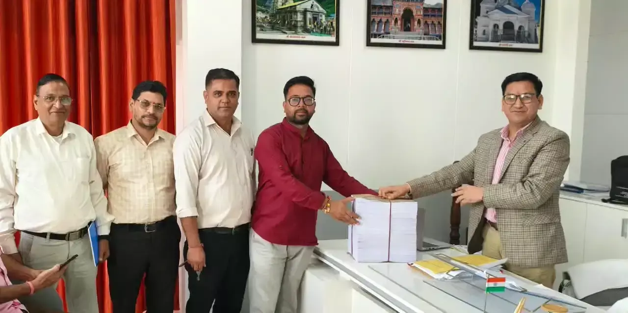 अंतिम मतदाता सूची में जिले में बढ़ी मतदाताओं की संख्या