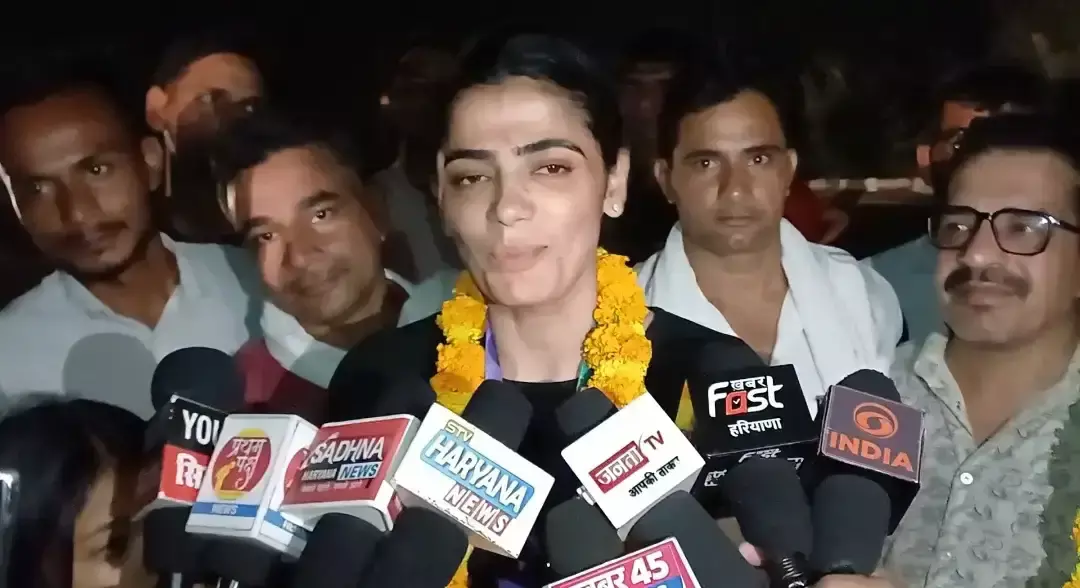 स्वर्ण पदक जीतना हर भारतीय के लिए गर्व की बात : सविता पूनियां