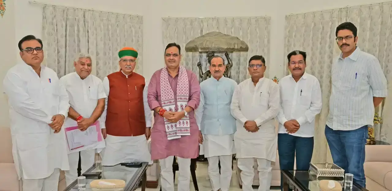 बीकानेर पंचायत चुनाव की तैयारियों पर हुई अहम बैठक बीकानेर पंचायत चुनाव की तैयारियों पर हुई अहम बैठक