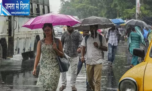 मानसून की विदाई के बाद बदला मौसम, पश्चिमी विक्षोभ से झमाझम बारिश