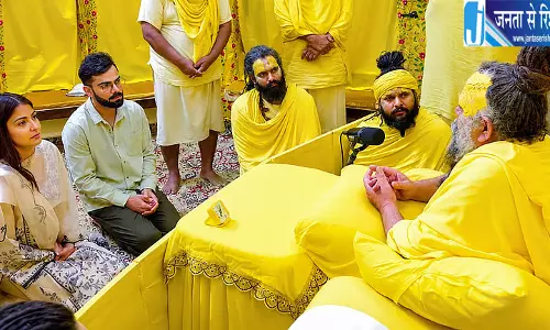 प्रेमानंद महाराज के आश्रम जाने के लिए 5 करोड़ मिलने के आरोप पर विराट कोहली की सफाई