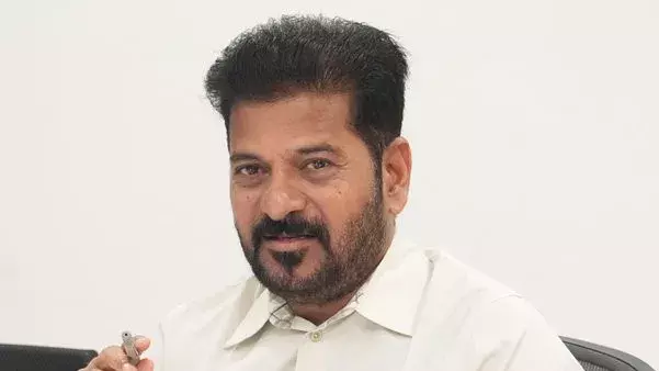 तेलंगाना: गायब जमीन मामले में KCR परिवार पर गिरेगी गाज तेलंगाना: गायब जमीन मामले में KCR परिवार पर गिरेगी गाज