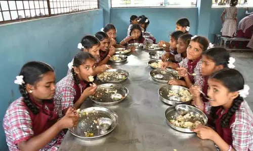 डिप्टी सीएम का दावा: स्कूली बच्चों की नाश्ता योजना में तेलंगाना अव्वल