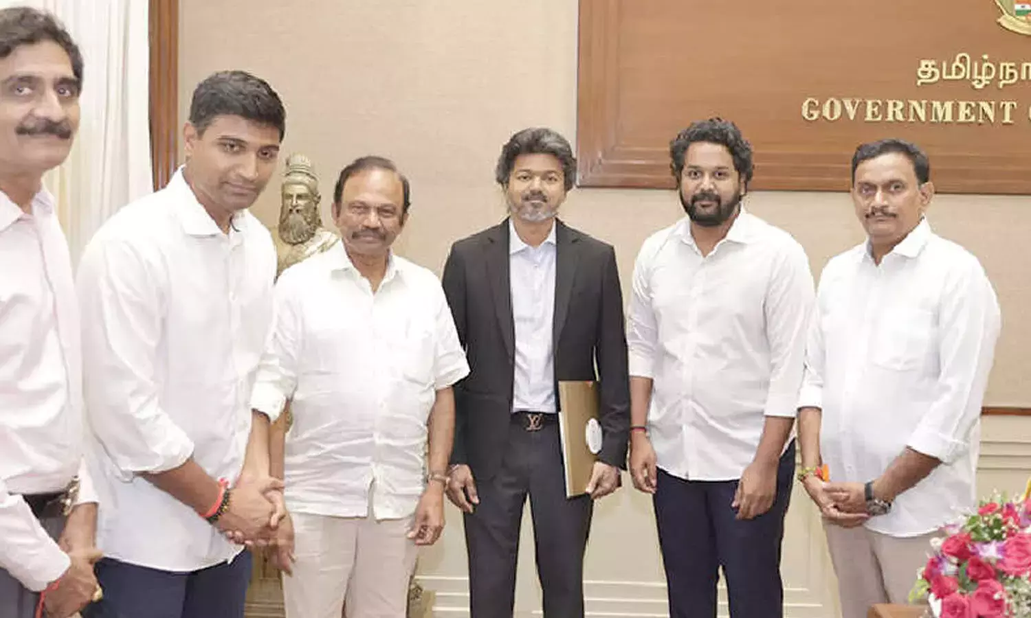 Andhra: तमिलनाडु के मुख्यमंत्री को विजयवाड़ा उत्सव में आमंत्रित किया गया Andhra: तमिलनाडु के मुख्यमंत्री को विजयवाड़ा उत्सव में आमंत्रित किया गया
