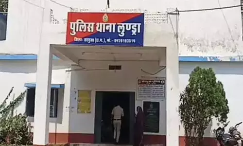 आर्केस्ट्रा देखने जा रही नाबालिग से गैंगरेप, चार आरोपी हिरासत में आर्केस्ट्रा देखने जा रही नाबालिग से गैंगरेप, चार आरोपी हिरासत में