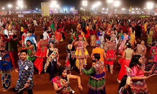 शिवपुरी में गरबा प्रवेश नियमों को लेकर VHP-बजरंग दल की मांग शिवपुरी में गरबा प्रवेश नियमों को लेकर VHP-बजरंग दल की मांग