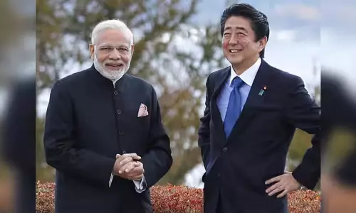 प्रधानमंत्री मोदी-आबे की दोस्ती पद से नहीं, विश्वास से बनी थी: मुख्यमंत्री योगी प्रधानमंत्री मोदी-आबे की दोस्ती पद से नहीं, विश्वास से बनी थी: मुख्यमंत्री योगी