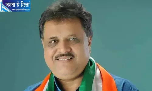 गुजरात कांग्रेस के वरिष्ठ नेता वीरजी ठुम्मर का निधन, कैंसर से लंबे समय से थे पीड़ित
