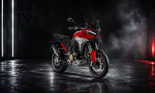 नई Multistrada V4 S Grand Tour से उठा पर्दा, भारत लॉन्च पर नजर