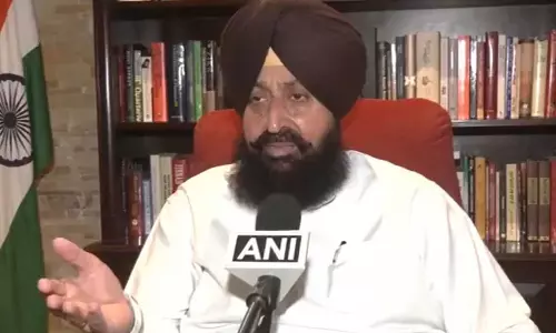 CBI रेड पर बाजवा का हमला मान और केजरीवाल से मांगा जवाब CBI रेड पर बाजवा का हमला मान और केजरीवाल से मांगा जवाब