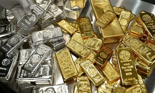 रेपो रेट बढ़ते ही सोना हुआ सस्ता, चांदी के भाव में भी हलचल