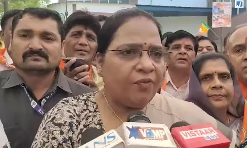 पीएम मोदी के सेवा काल के 25 साल पूरे, देवास में निकली ‘सेवा ज्योति यात्रा’